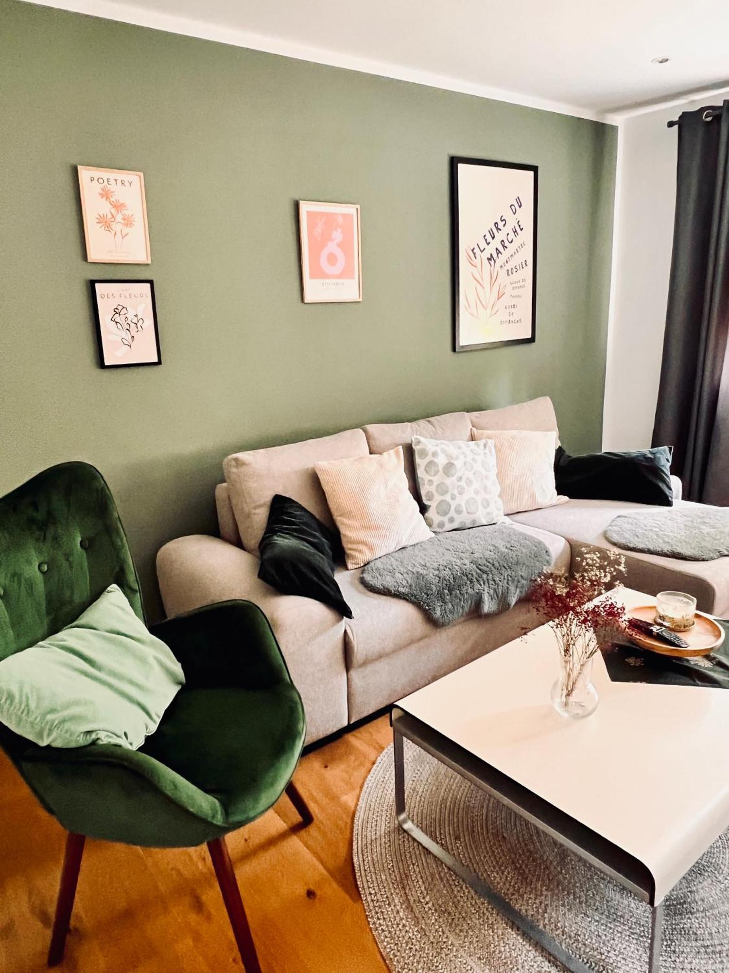 Beehome ออยส์เคียร์เชิน ภายนอก รูปภาพ